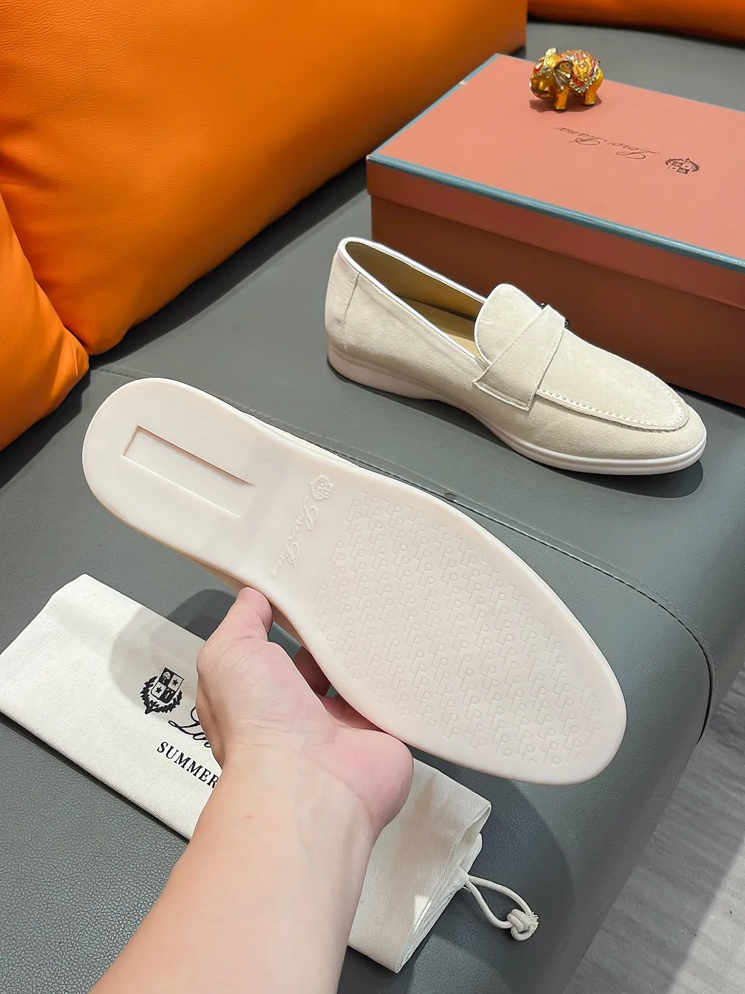 Men's shoes LORO PIANA "LP" P420 Regular size: 38-44 (casual shoes) Product materials: Selected high-mercerized suede upper, comfortable sheepskin lining; original outsole.